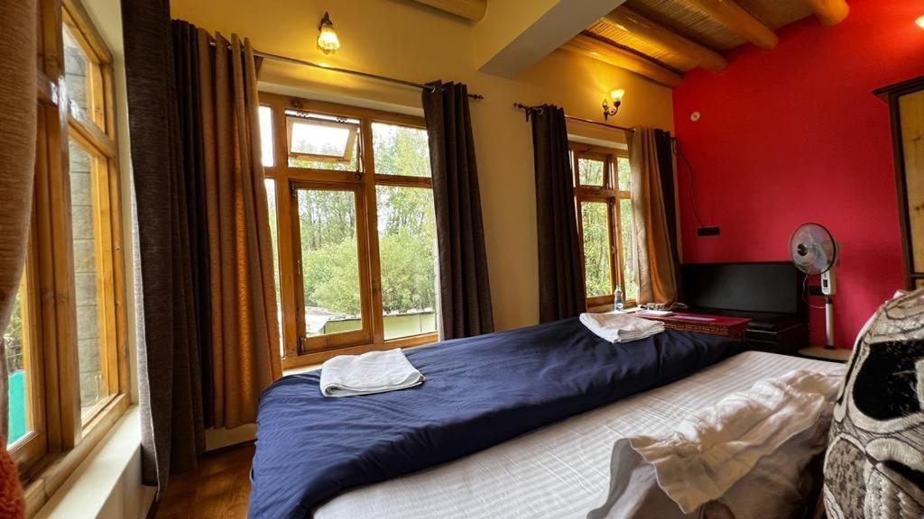 Hidden Leaf Homestay Leh Quarto foto